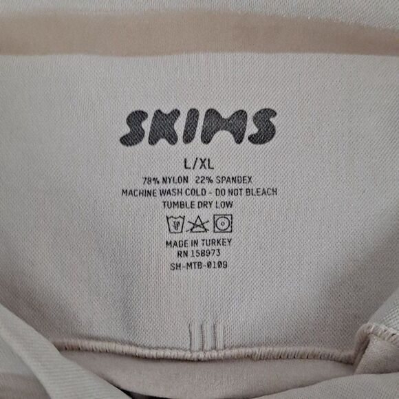 SKIMS Core Conrtrol  ladies shapwear NWOT - Picture 5 of 5